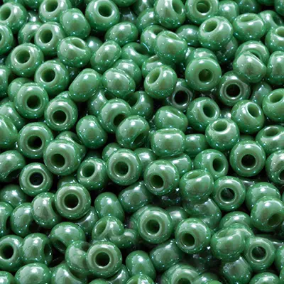 Бисер Preciosa Ornela 58250 светло-зеленый 10/0 5 г (58250/5)