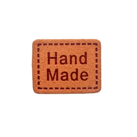 Пришивная бирка HAND MADE из экокожи 2,5 x 2 см - рыжая 50 штук (БН101/12)