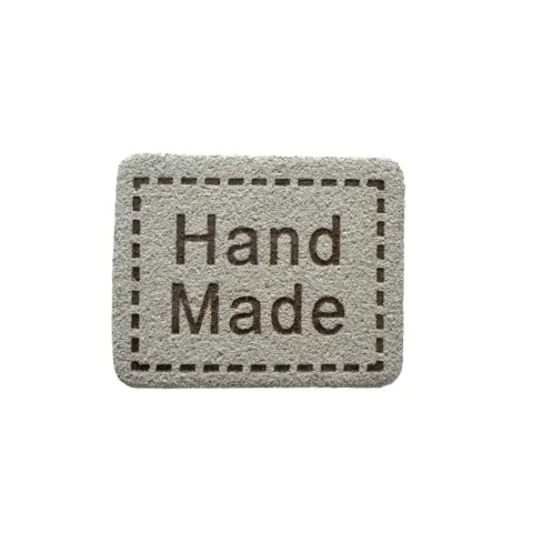 Пришивная бирка HAND MADE из экокожи 2,5 x 2 см - серо-бежевая 50 штук (БН101/14)